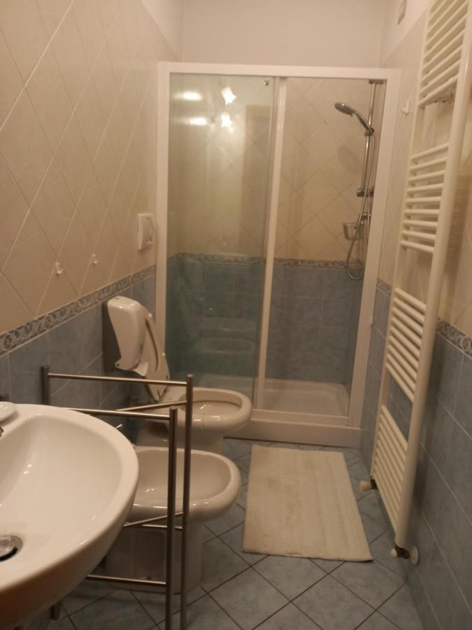 Bnb Villa Melany Vicino Centro ルッカ エクステリア 写真