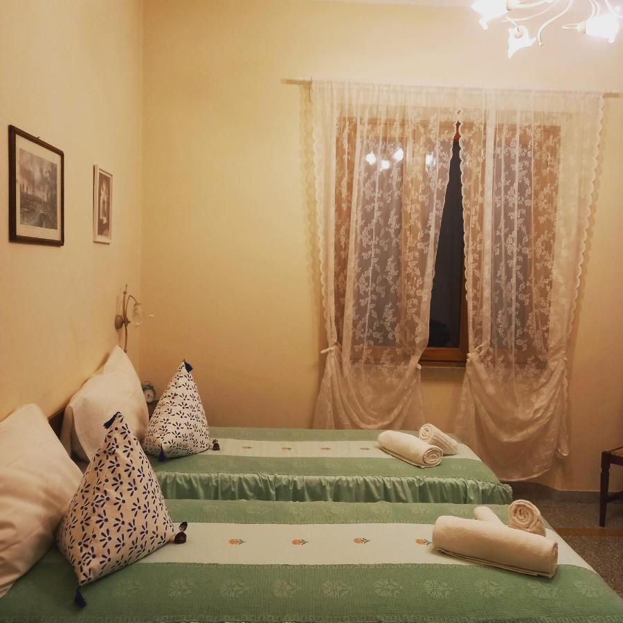 Bnb Villa Melany Vicino Centro ルッカ エクステリア 写真